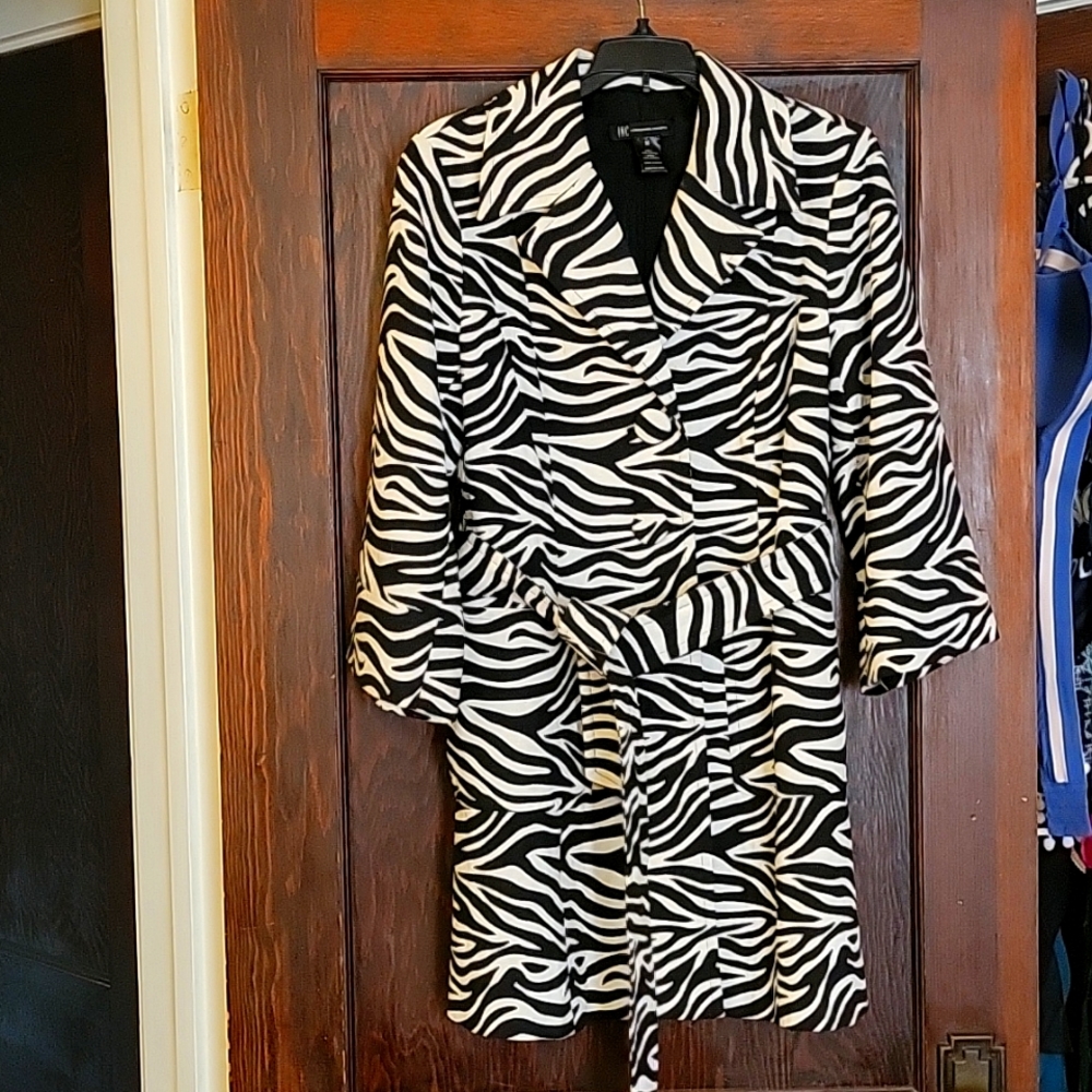 Fall/ spring light coat